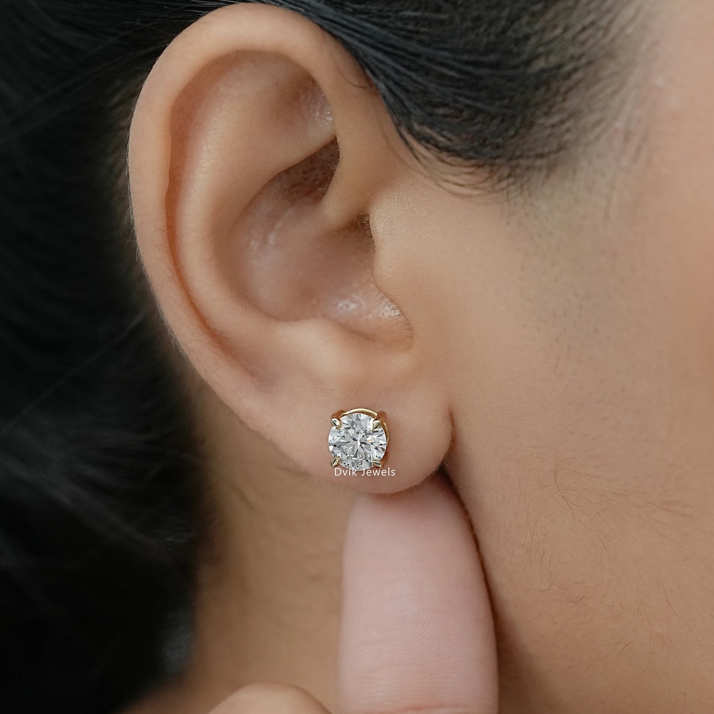 Round Lab Grown Diamond Stud Earrings Earrings