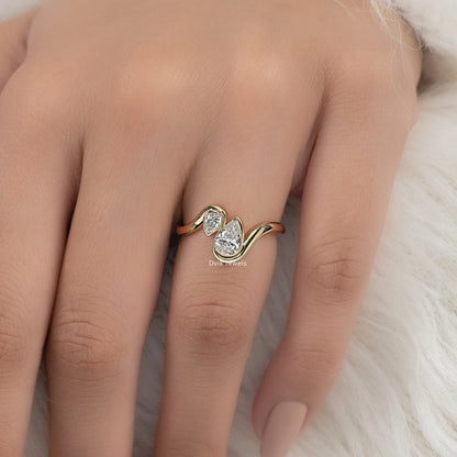 Double Pear Cut Lab Diamond Curved Ring Ring