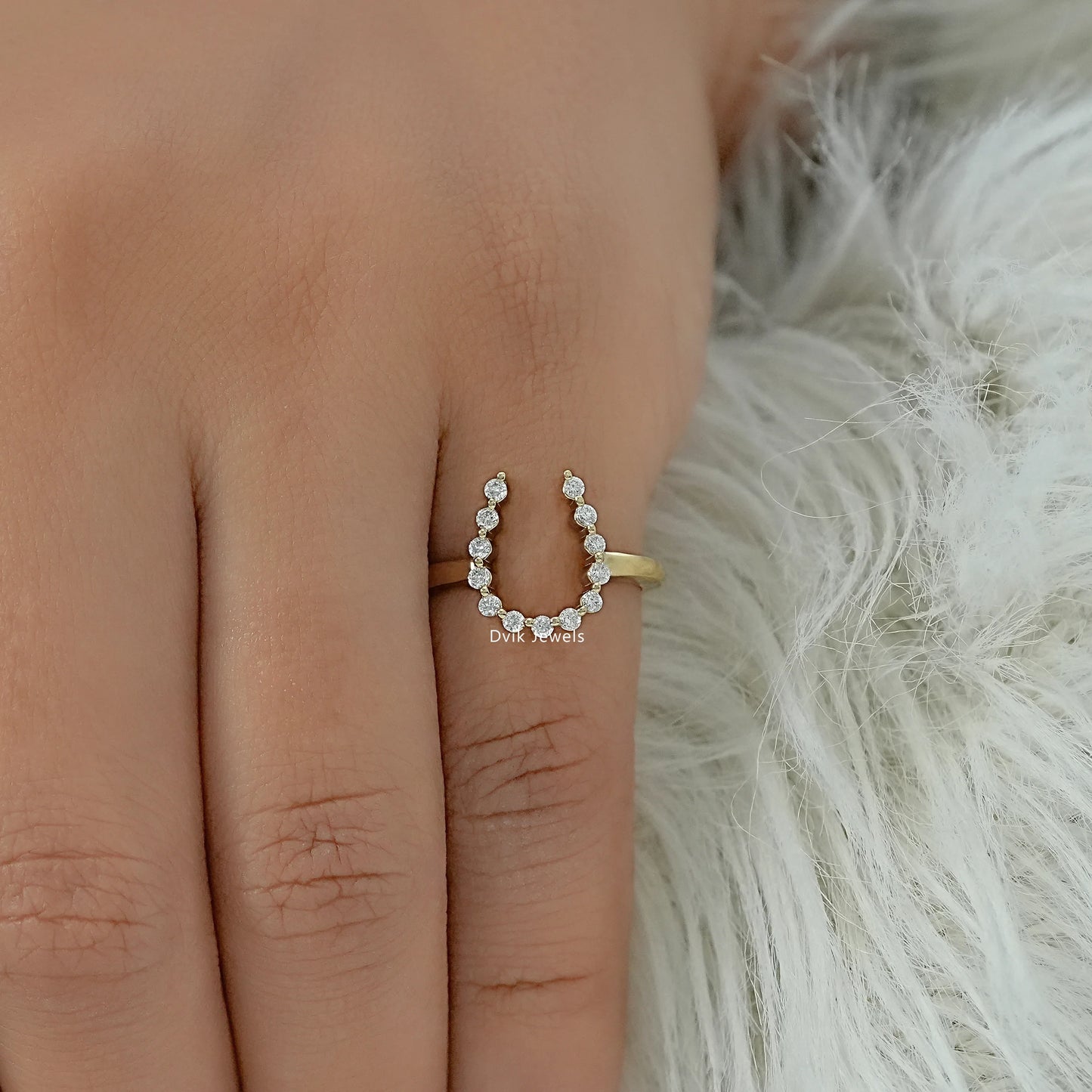 Round Lab Diamond Horseshoe Open Minimal Ring Ring