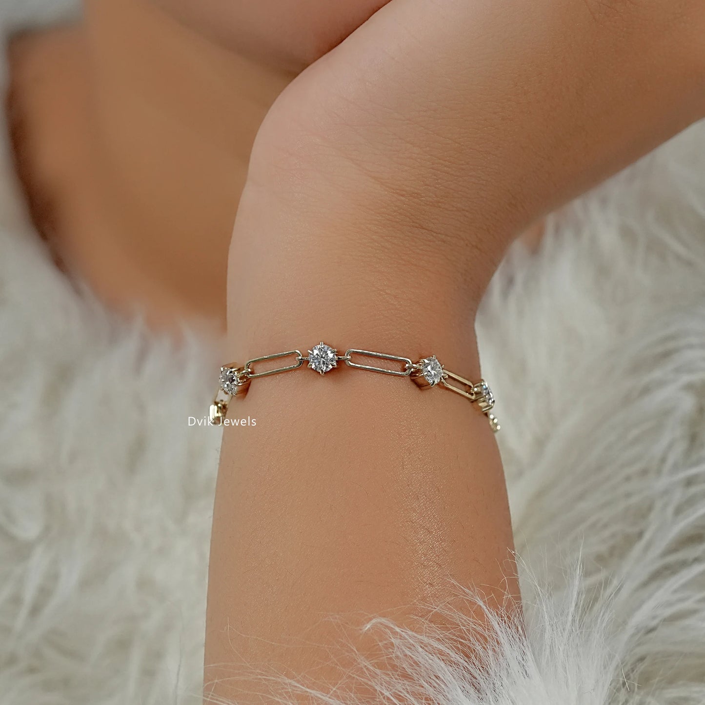 Round Cut Diamond Paperclip Link Station Bracelet Bracelet