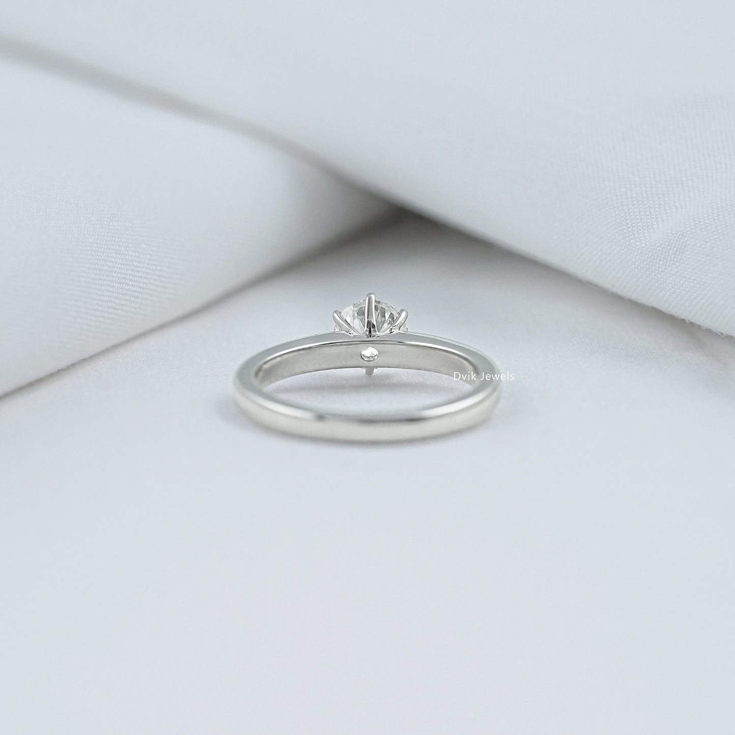 Round Diamond Solitaire Promise Ring Ring