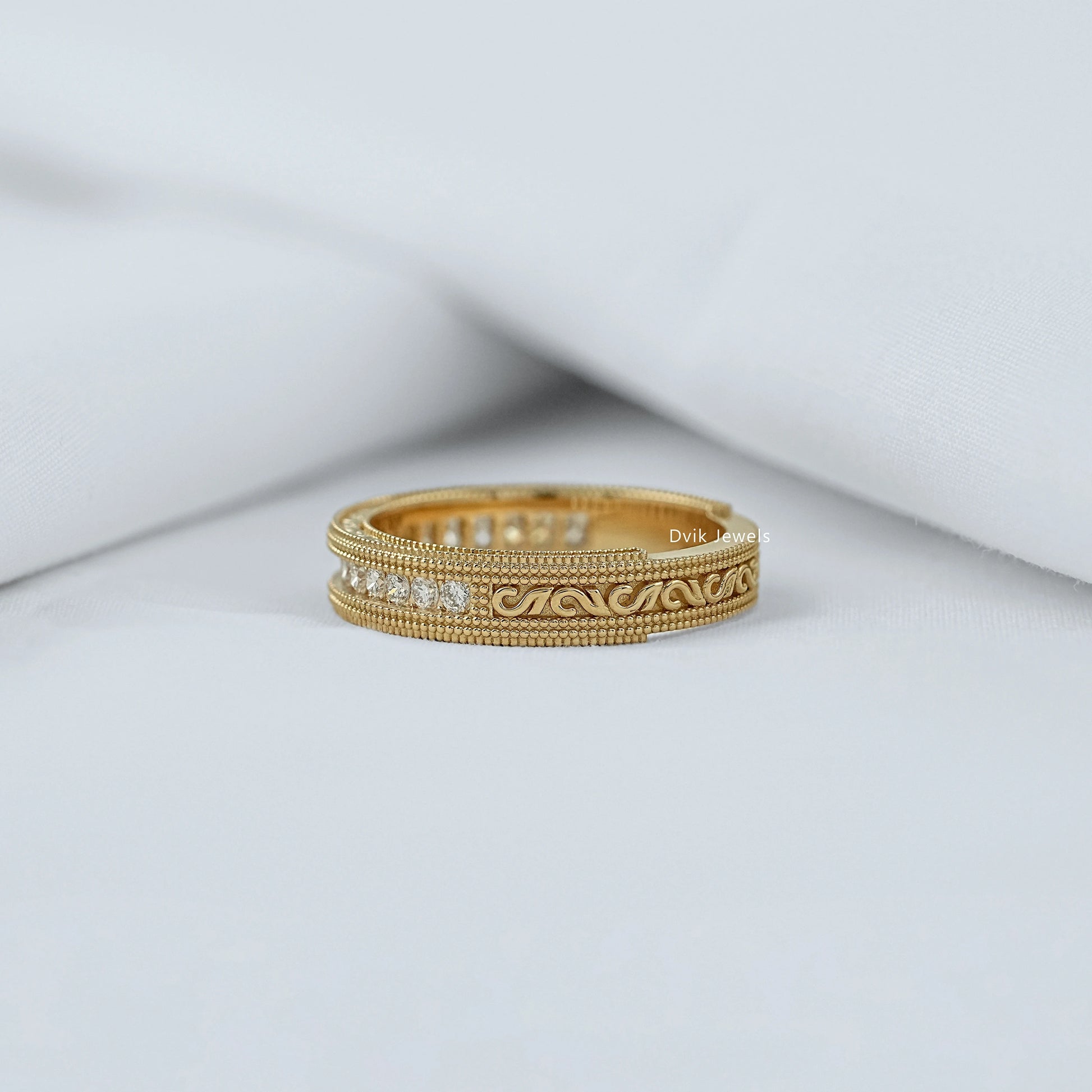 Round Cut Lab Diamond Engraved Milgrain Men's Band Band
