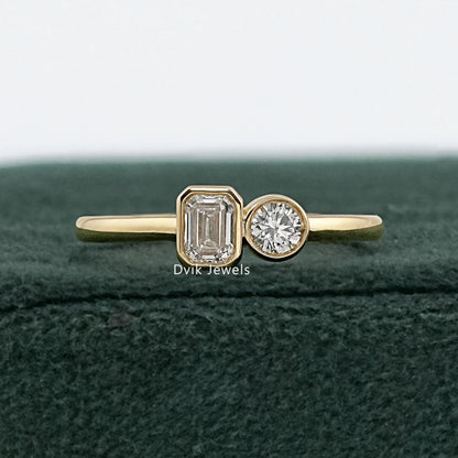 Emerald & Round Cut Lab Diamond Toi et Moi Ring Ring