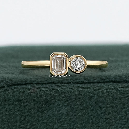 Emerald & Round Cut Lab Diamond Toi et Moi Ring Ring