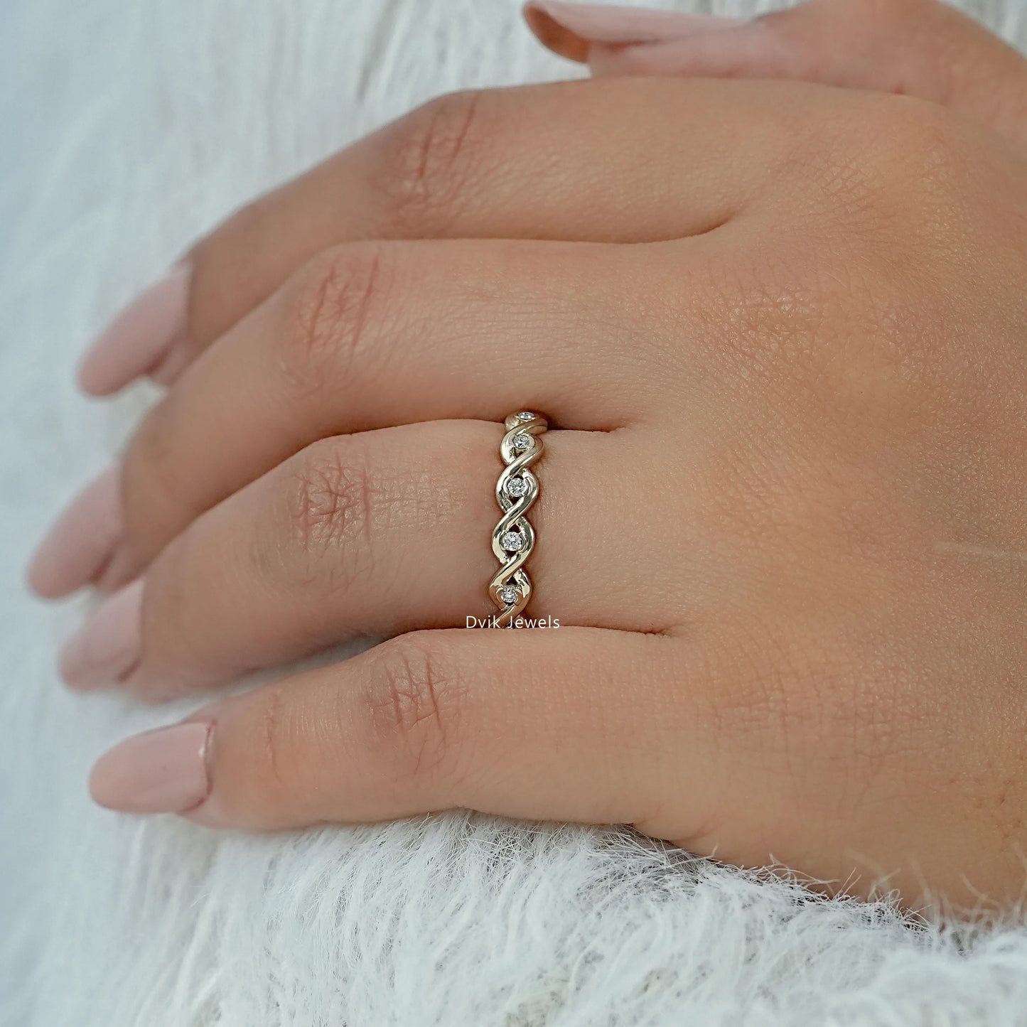 Infinity Round Diamond Eternity Band Band