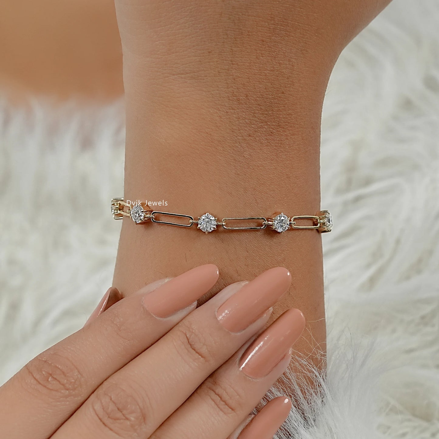 Round Cut Diamond Paperclip Link Station Bracelet Bracelet