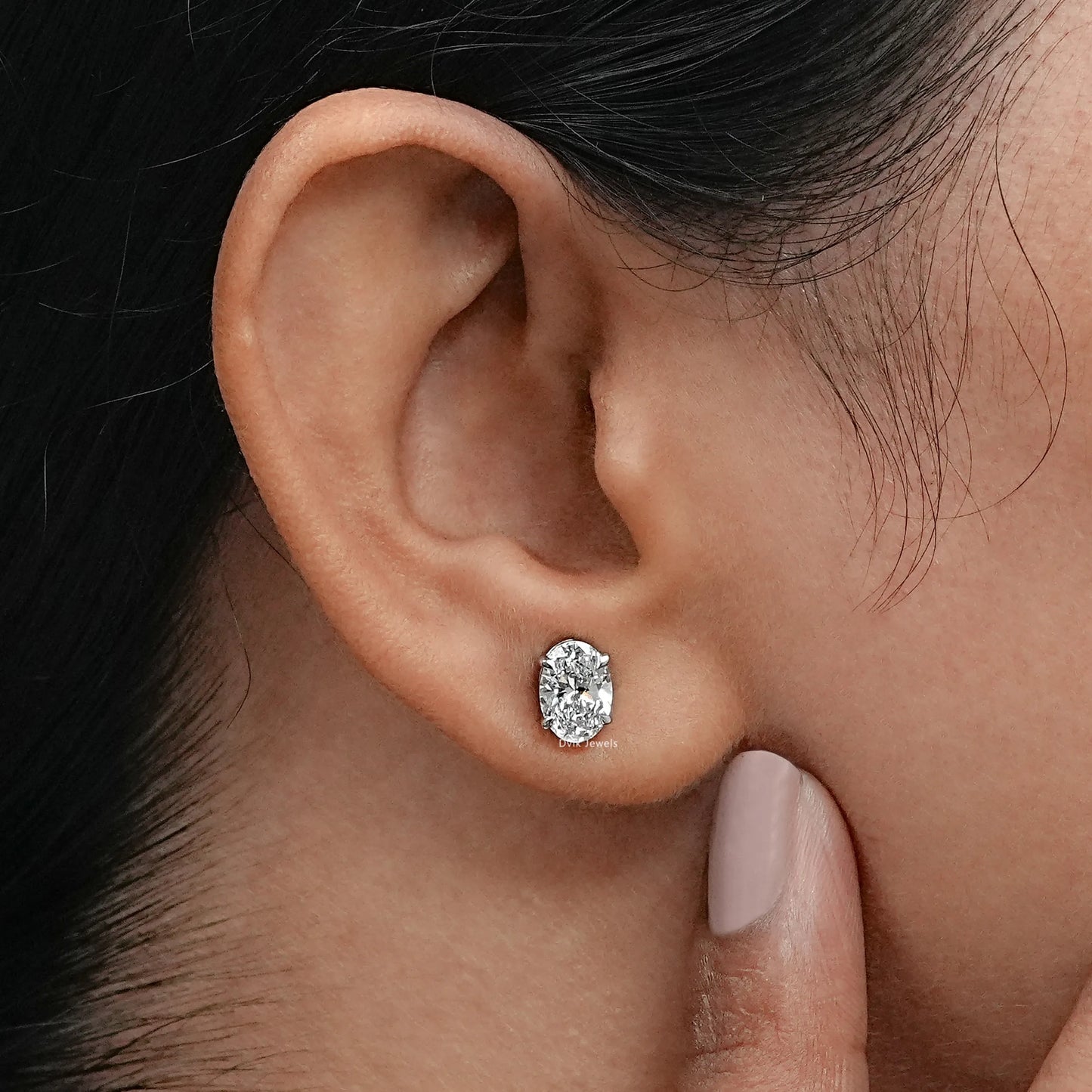 Oval Lab Grown Diamond Stud Earring