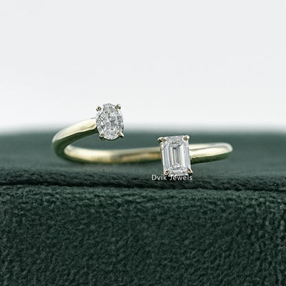 Oval & Emerald Cut Lab Diamond Open Toi et Moi Ring Ring