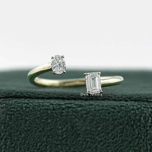 Oval & Emerald Cut Lab Diamond Open Toi et Moi Ring Ring