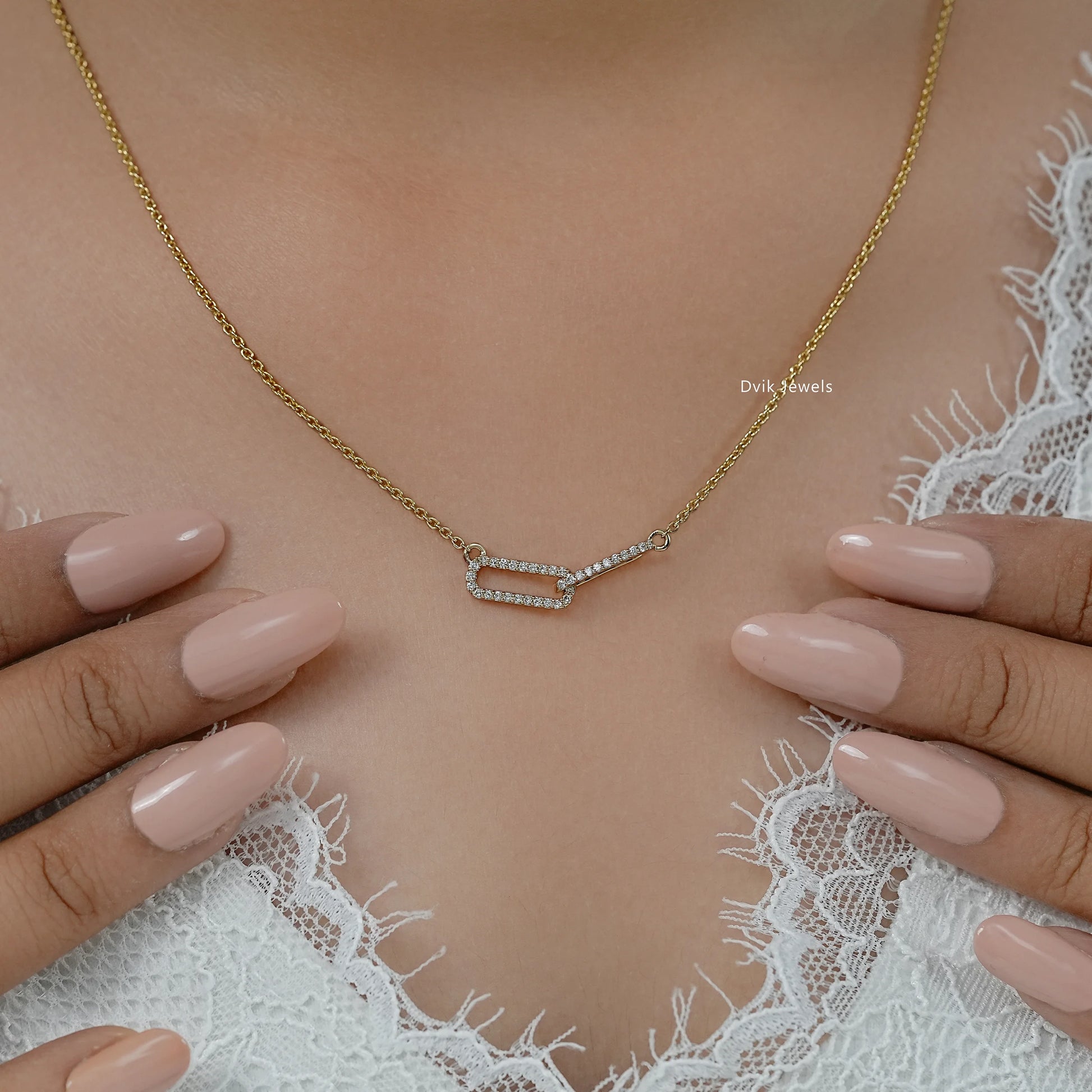 Round Lab Diamond Open Rectangle Double Link Pendant Pendant
