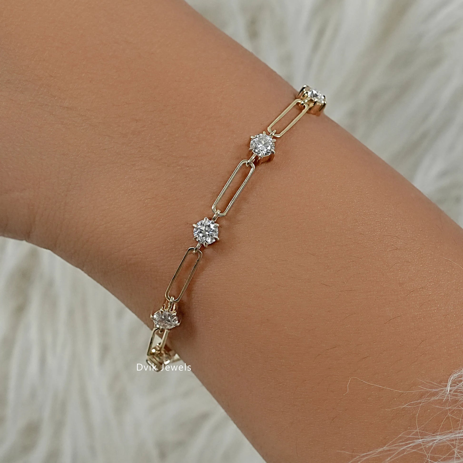 Round Cut Diamond Paperclip Link Station Bracelet Bracelet
